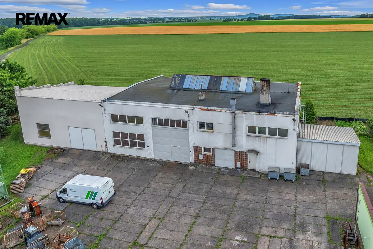 Pronájem komerčního prostoru 590 m², Studeňany · Radim