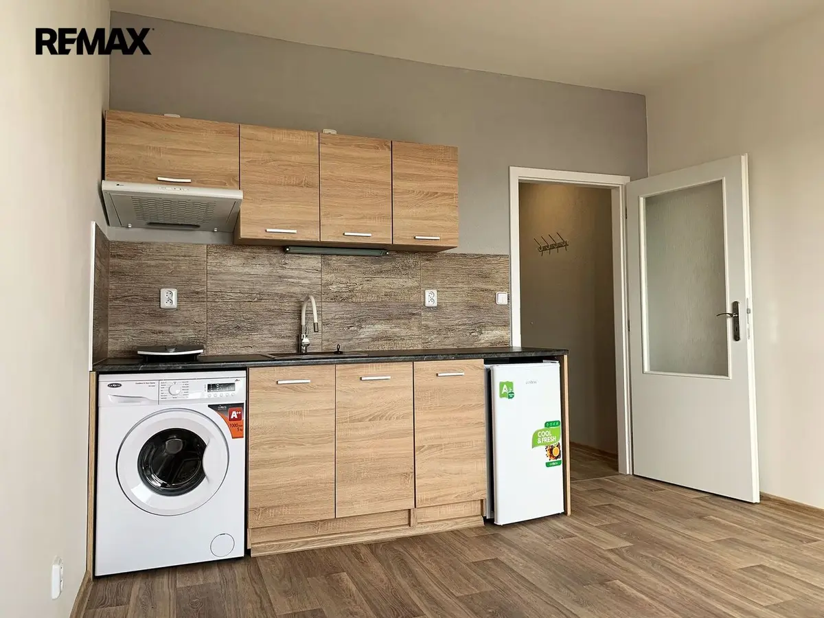 Pronájem bytu 1+kk 23 m², Sienkiewiczova · Povel · Olomouc