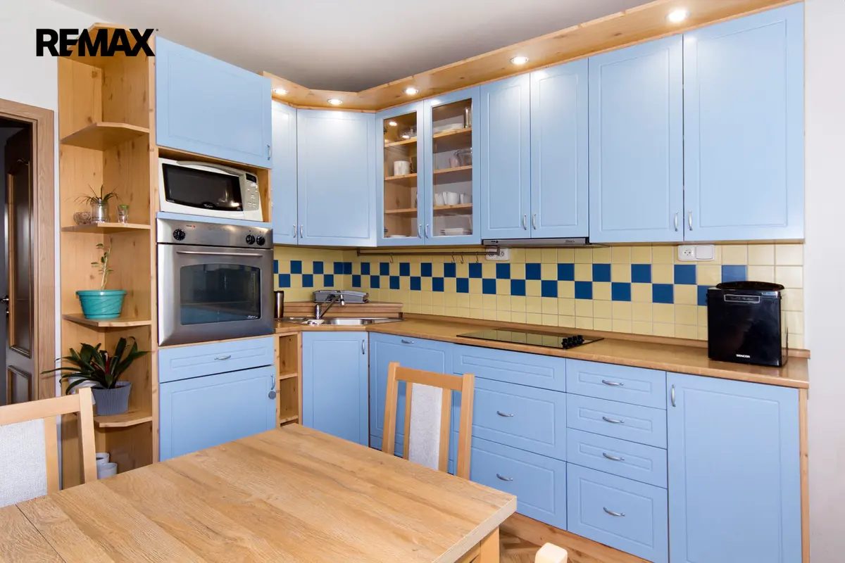 Pronájem bytu 4+1 80 m², Pertoldova · Modřany