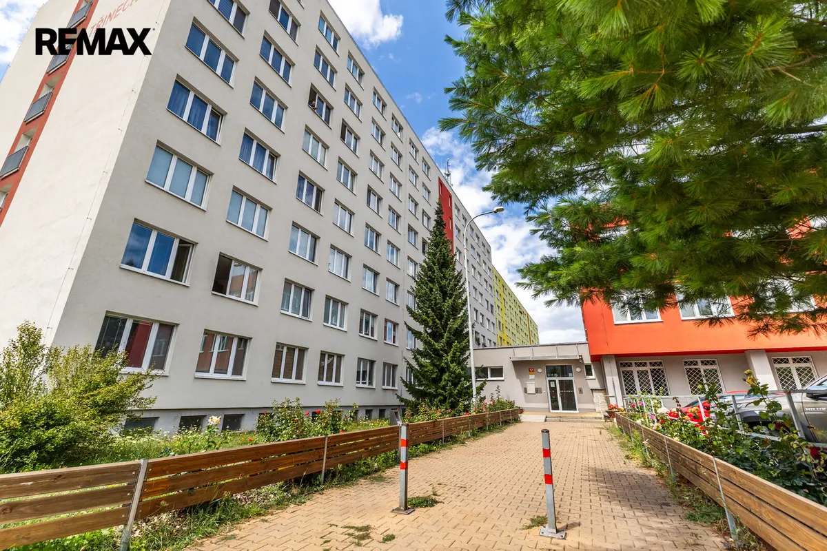 Prodej bytu 1+kk 39 m², Letňany