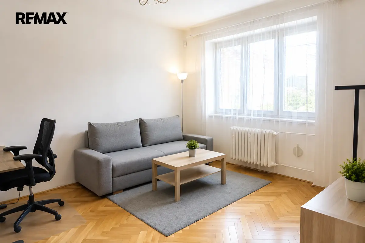 Pronájem bytu 2+1 60 m², Vrchlického · Kročehlavy · Kladno