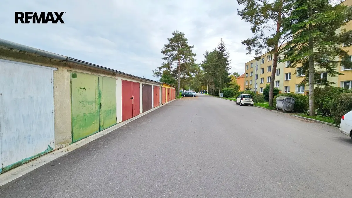 Pronájem garáže 18 m², U stadionu · Kuřim