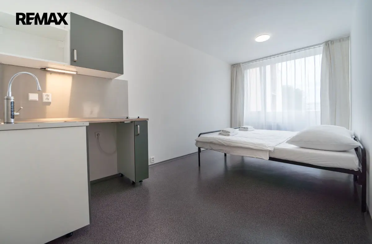Pronájem bytu 1+kk 25 m², Chodov