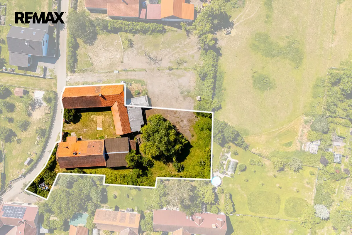 Prodej zemědělského objektu 757 m², Dolní Bukovsko, Dolní Bukovsko – část obce Bzí