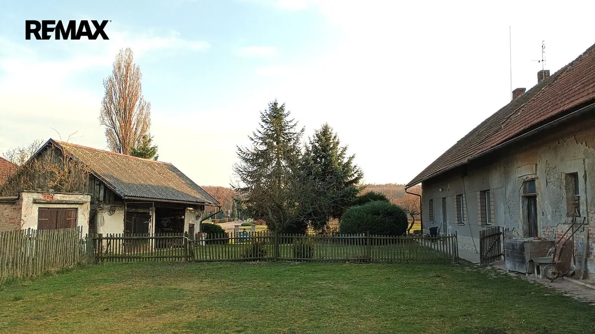 Prodej domu 405 m², Klamoš · okres Hradec Králové