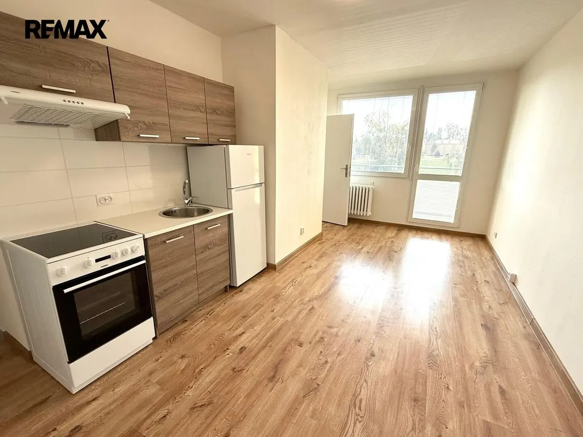 Pronájem bytu 2+kk 36 m², Otakara Jaroše · Slaný