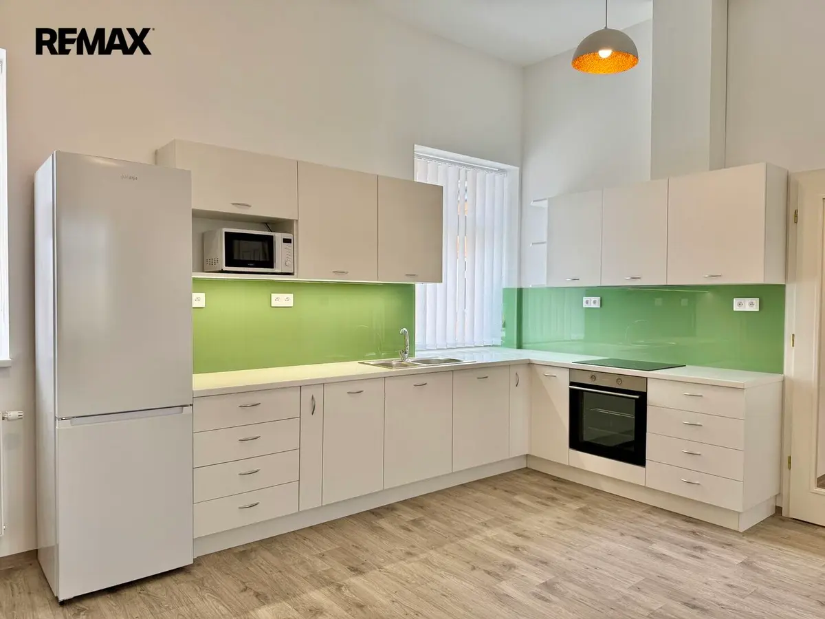 Pronájem bytu 2+kk 87 m², Biskupské nám. · Olomouc-střed · Olomouc