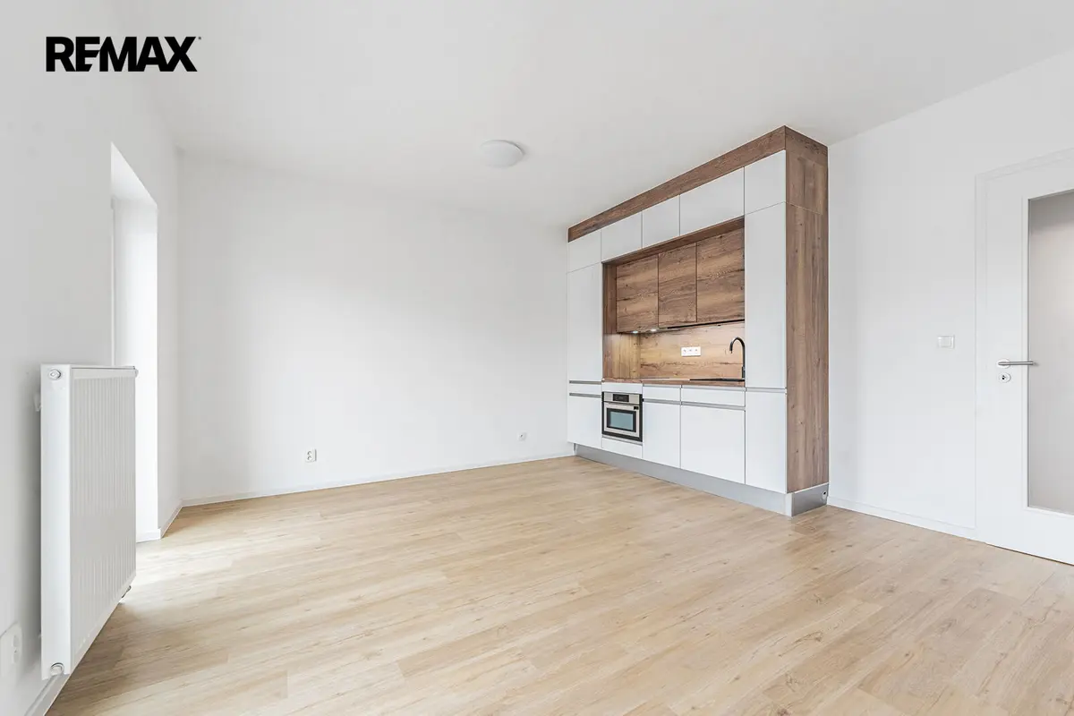 Pronájem bytu 1+kk 29 m², Husova tř. · Územní skupina 2 · České Budějovice