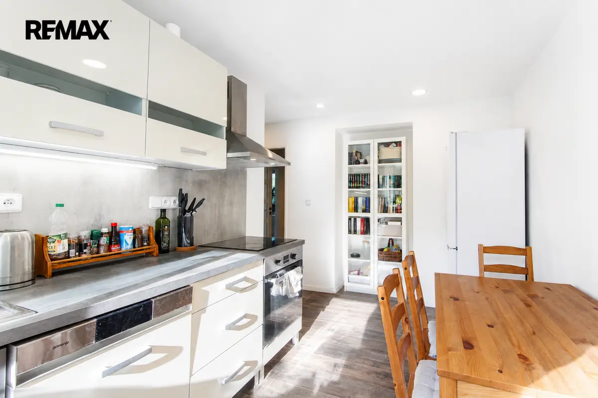 Prodej bytu 2+1 56 m², Evropská · Vokovice