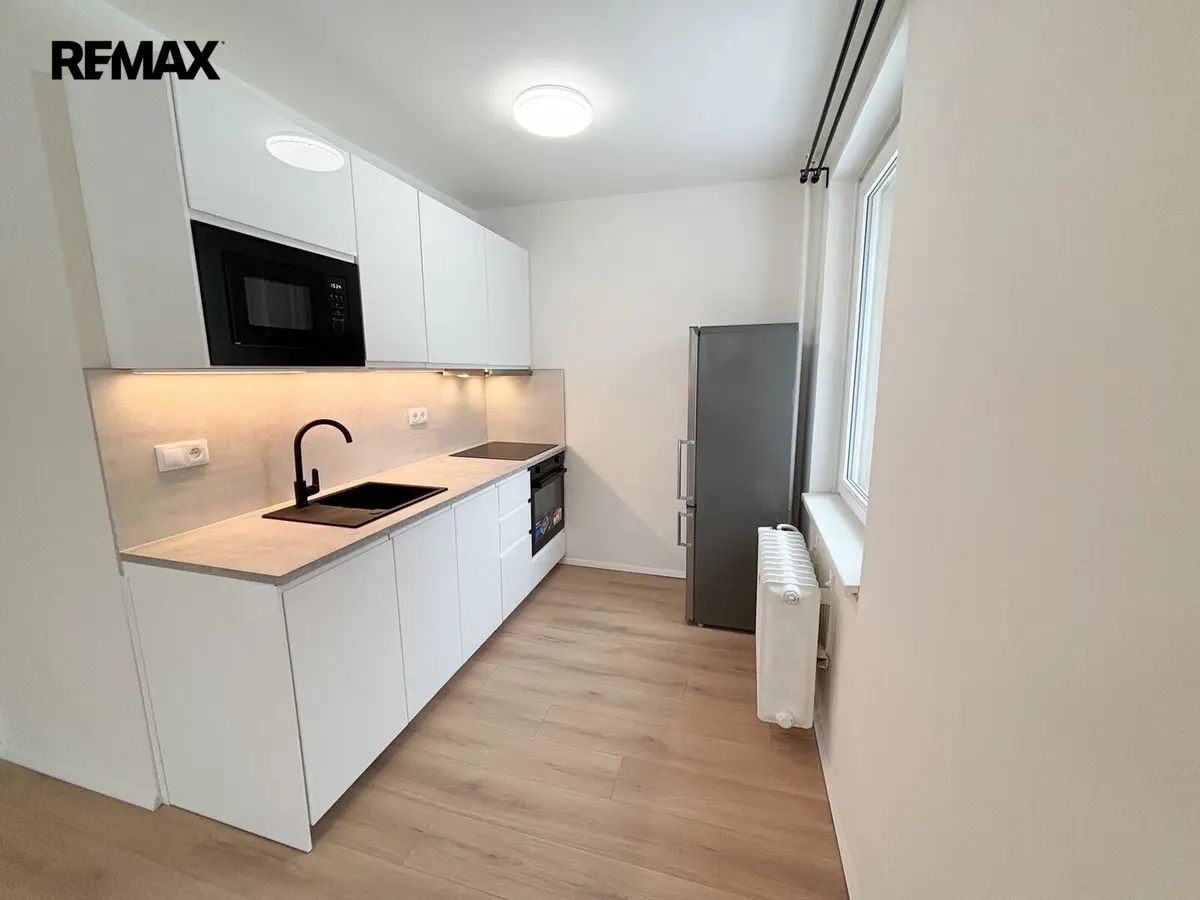 Pronájem bytu 2+kk 40 m², V zápolí · Michle