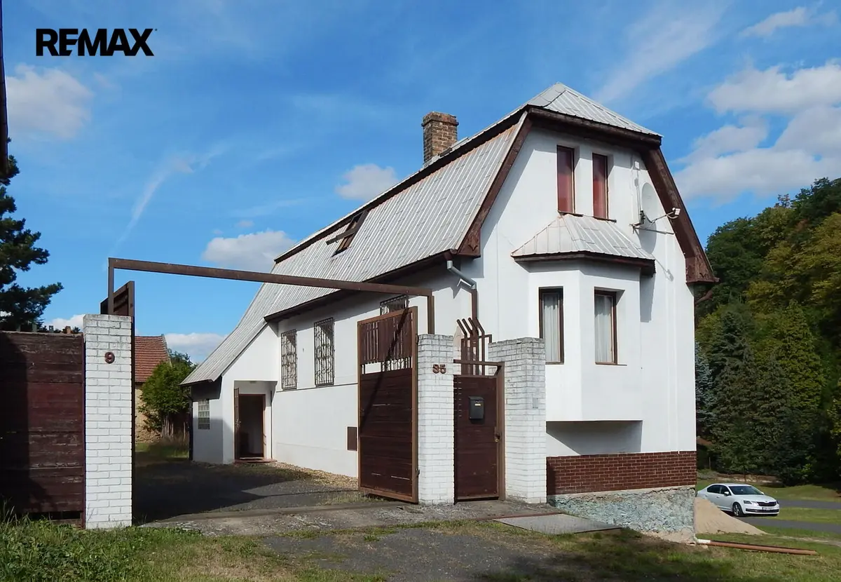 Prodej domu 160 m², Oparno · Velemín