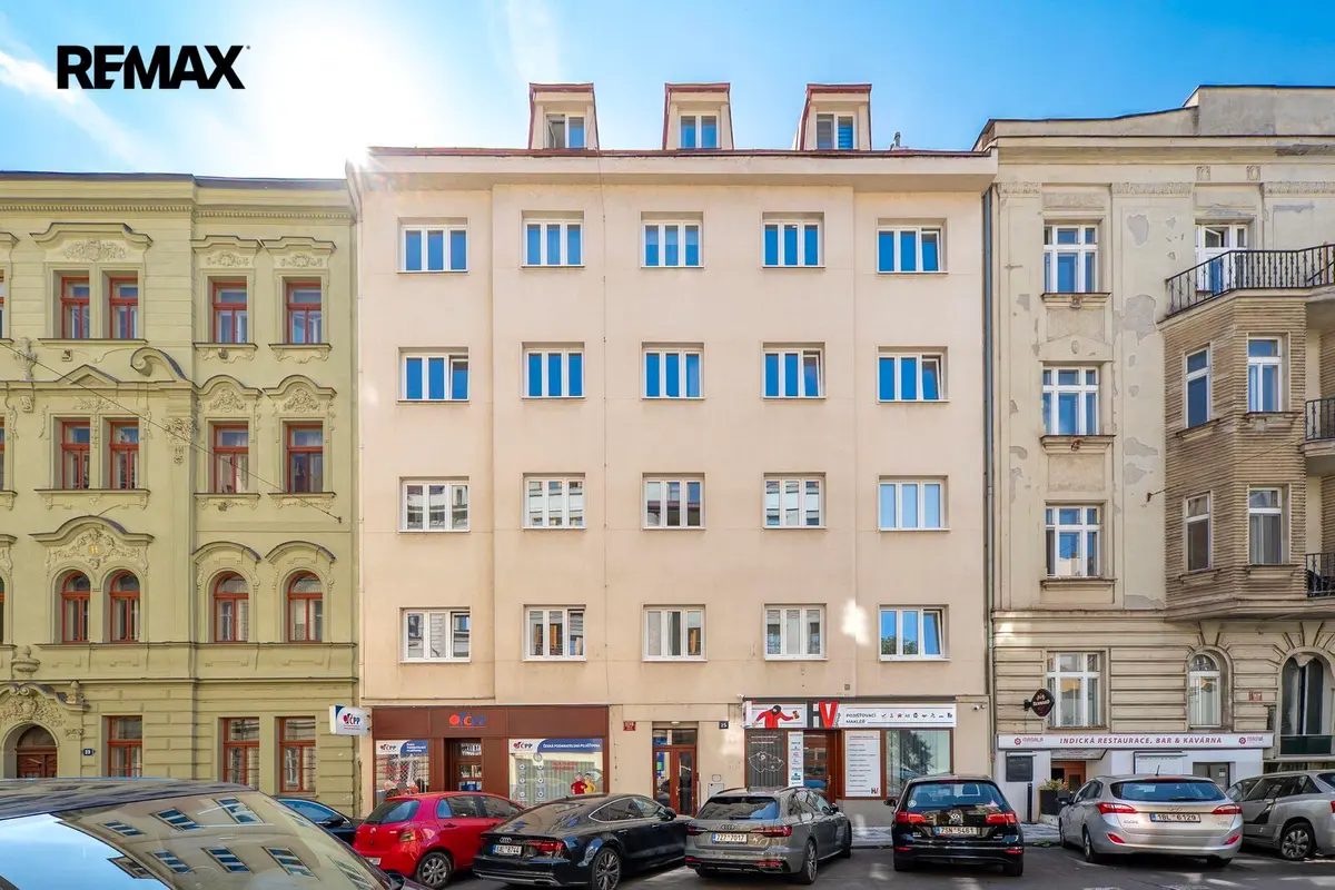Pronájem komerčního prostoru 2 m², Jindřicha Plachty · Smíchov