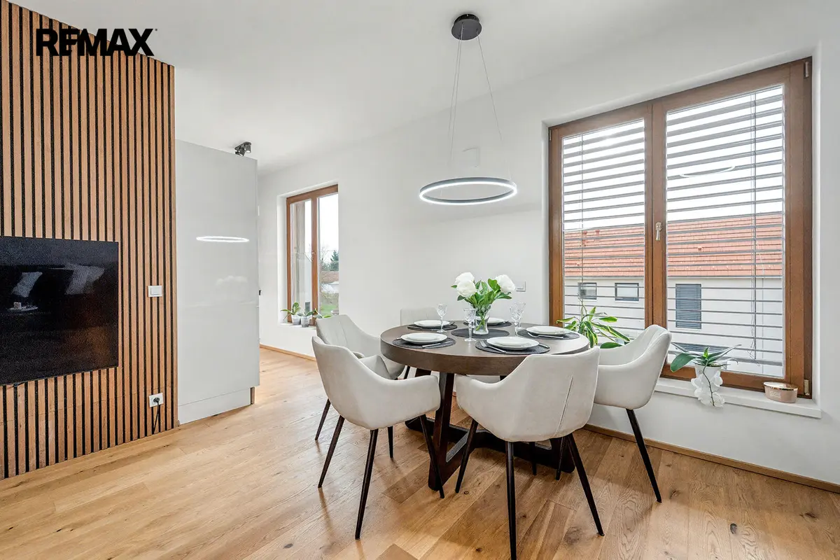 Prodej bytu 3+kk 84 m², Ke Tvrzi · Královice