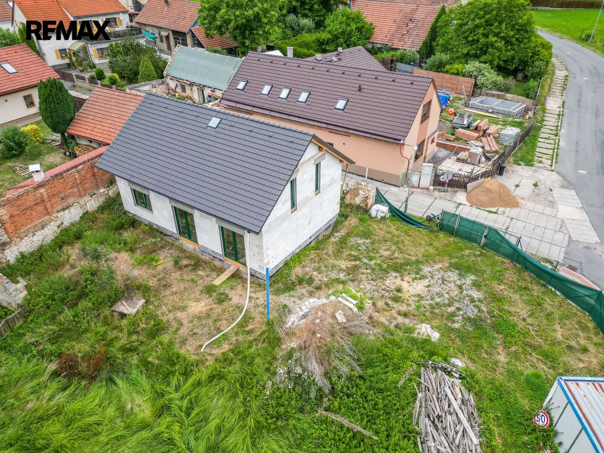 Prodej domu 169 m², Hradečno · okres Kladno