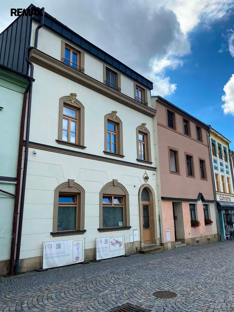 Pronájem bytu 1+kk 48 m², 28. října · Lanškroun