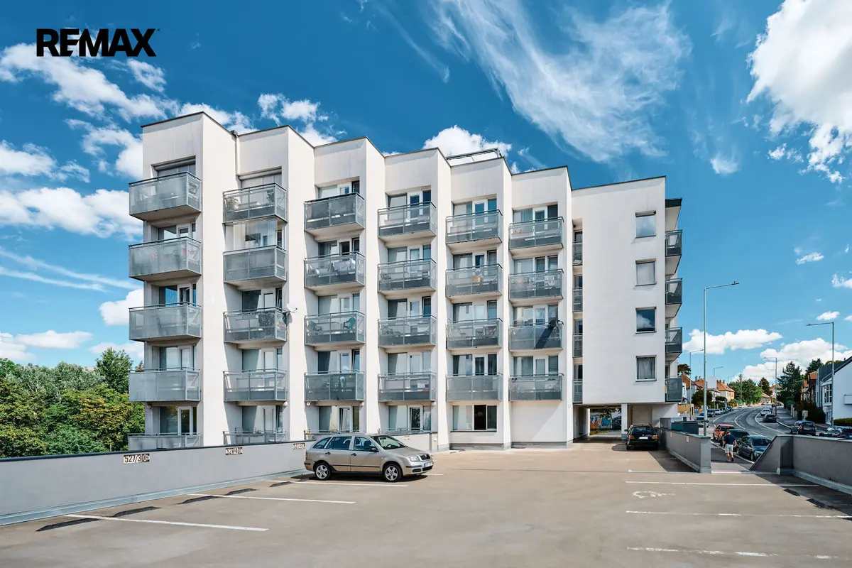 Prodej bytu 2+kk 45 m², Hornoměcholupská · Hostivař