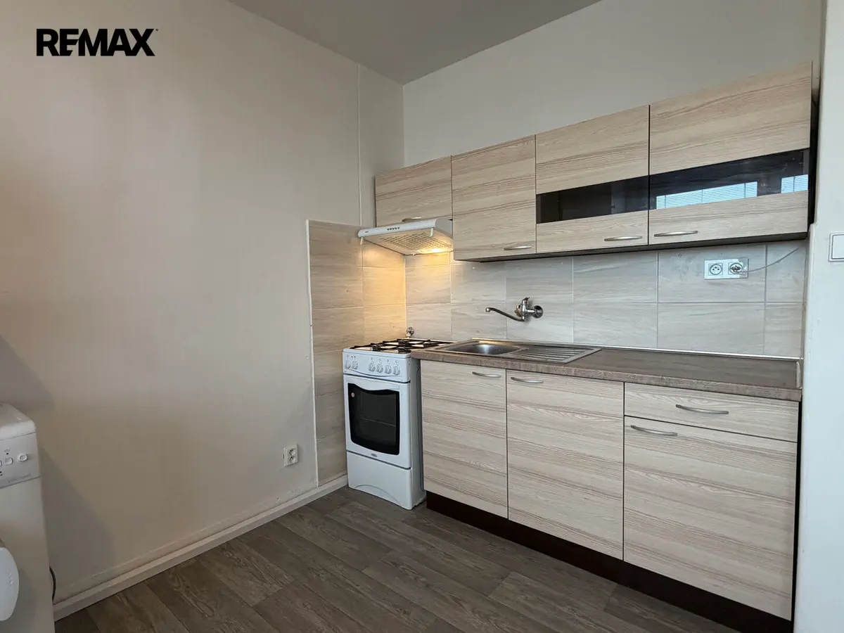 Pronájem bytu 1+1 32 m², Velkomoravská · Hodonín