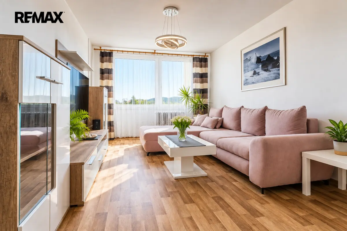 Pronájem bytu 3+kk 63 m², Loučimská · Hostivař