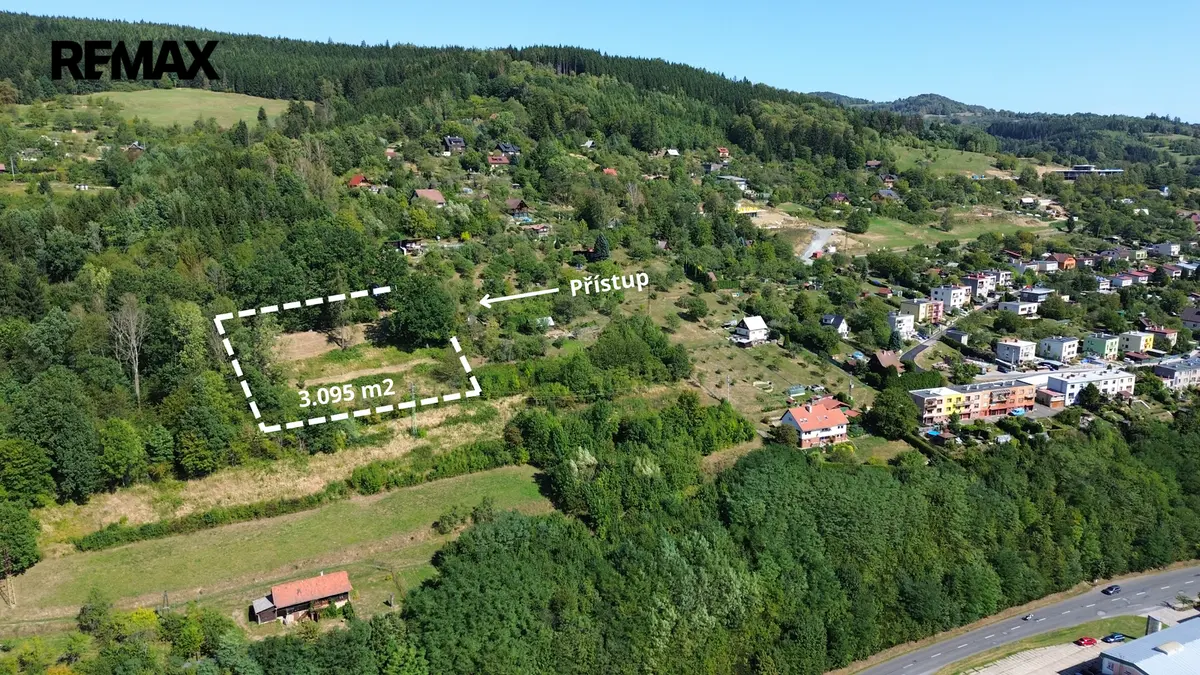 Prodej pozemku 3095 m², Vsetín · okres Vsetín