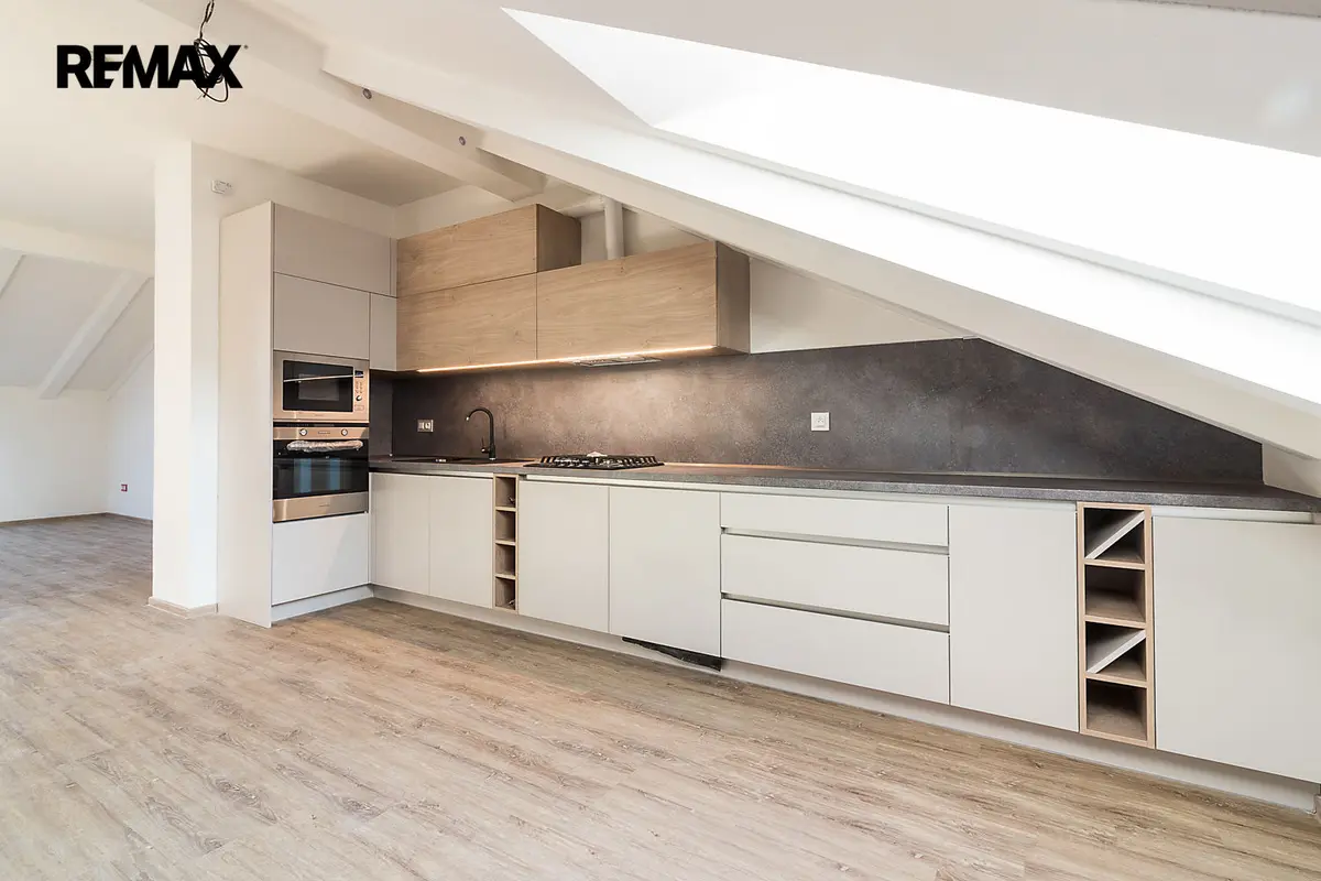 Pronájem bytu 3+kk 141 m², Na bělidle · Smíchov