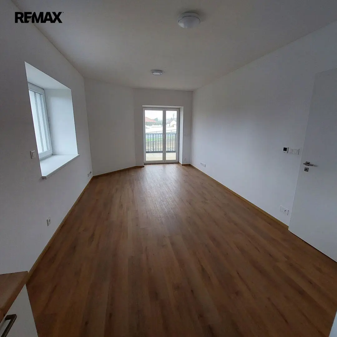 Pronájem bytu 2+kk 48 m², Rostěnice · Rostěnice-Zvonovice