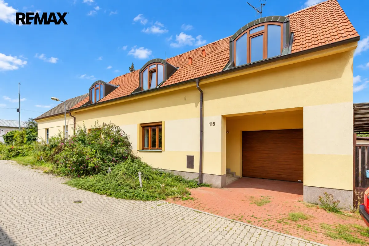 Pronájem domu 211 m², Strojická · Vinoř