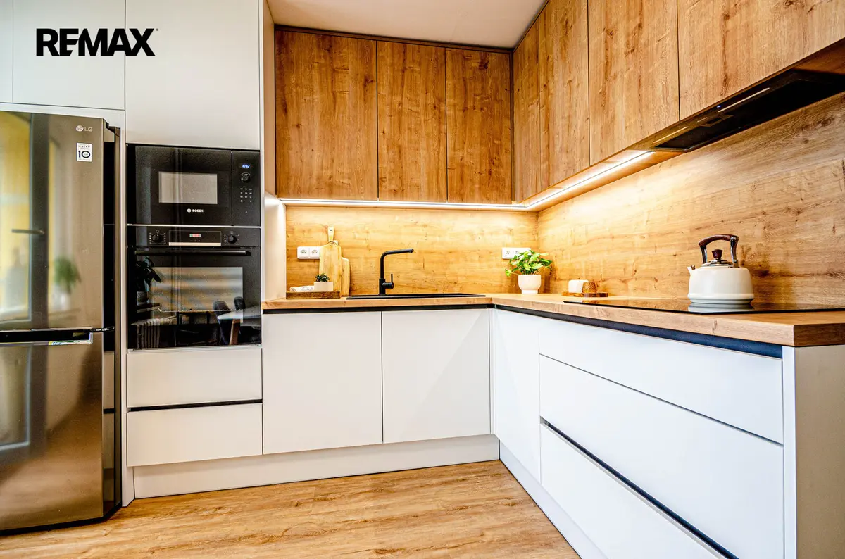 Pronájem bytu 3+1 67 m², Křivoklátská · Letňany