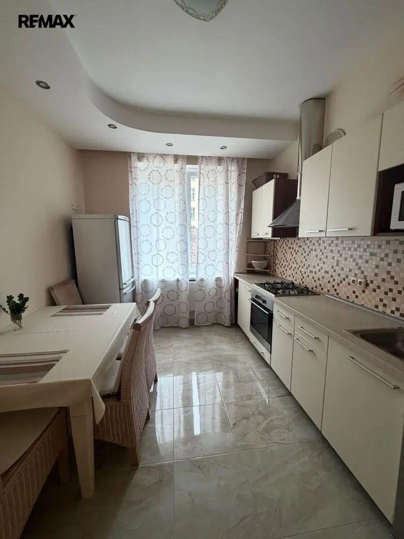 Pronájem bytu 2+1 73 m², Šmeralova · Rybáře · Karlovy Vary