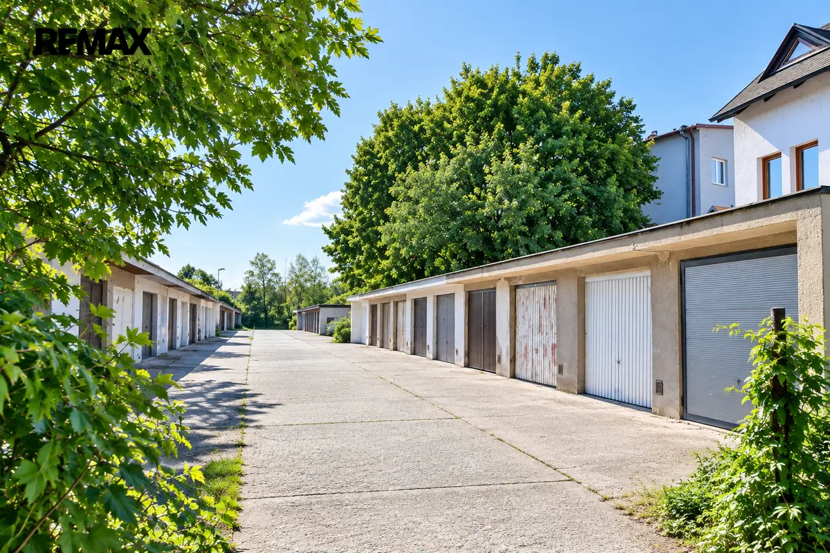 Pronájem garáže 23 m², Hradec Králové – část obce Pouchov