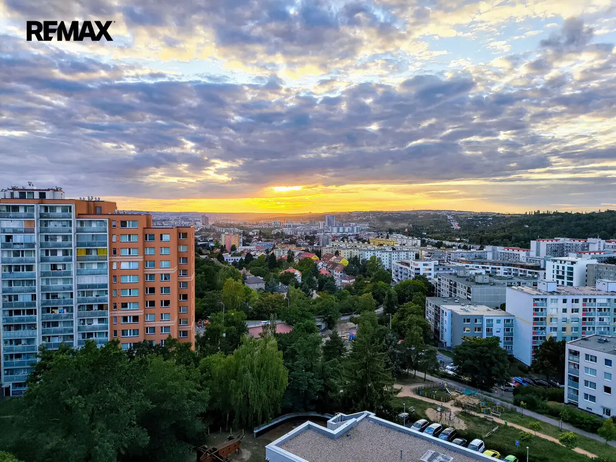 Pronájem bytu 3+kk 61 m², Kukelská · Hloubětín