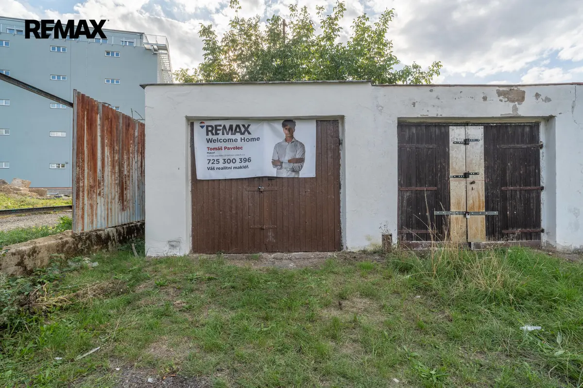 Prodej garáže 21 m², Kbely