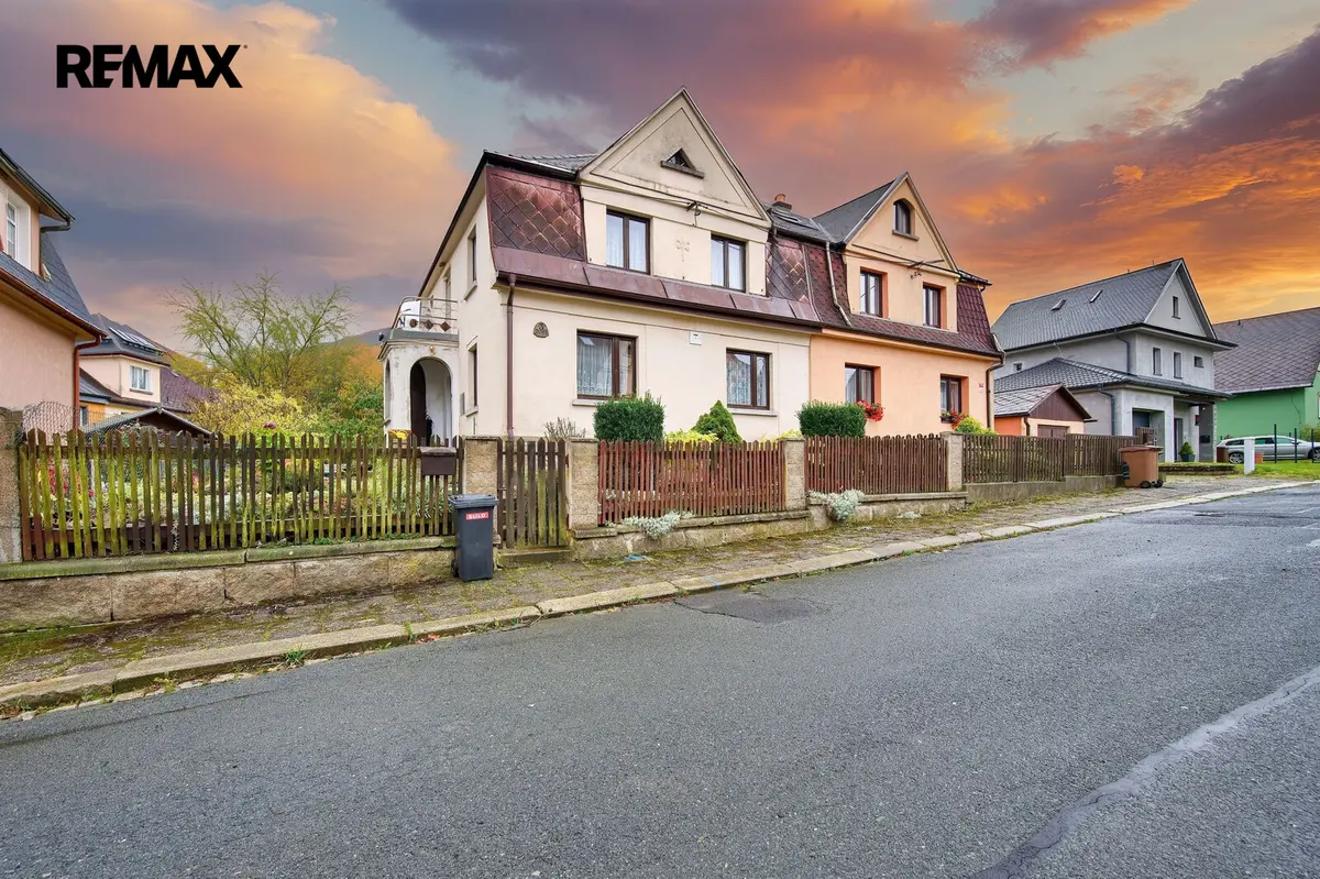 Prodej domu 160 m², Květnová · Aš