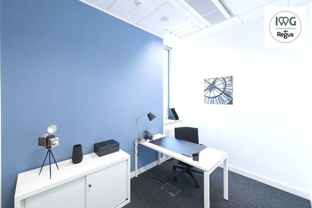 Pronájem komerčního prostoru 10 m², Rohanské nábřeží · Karlín
