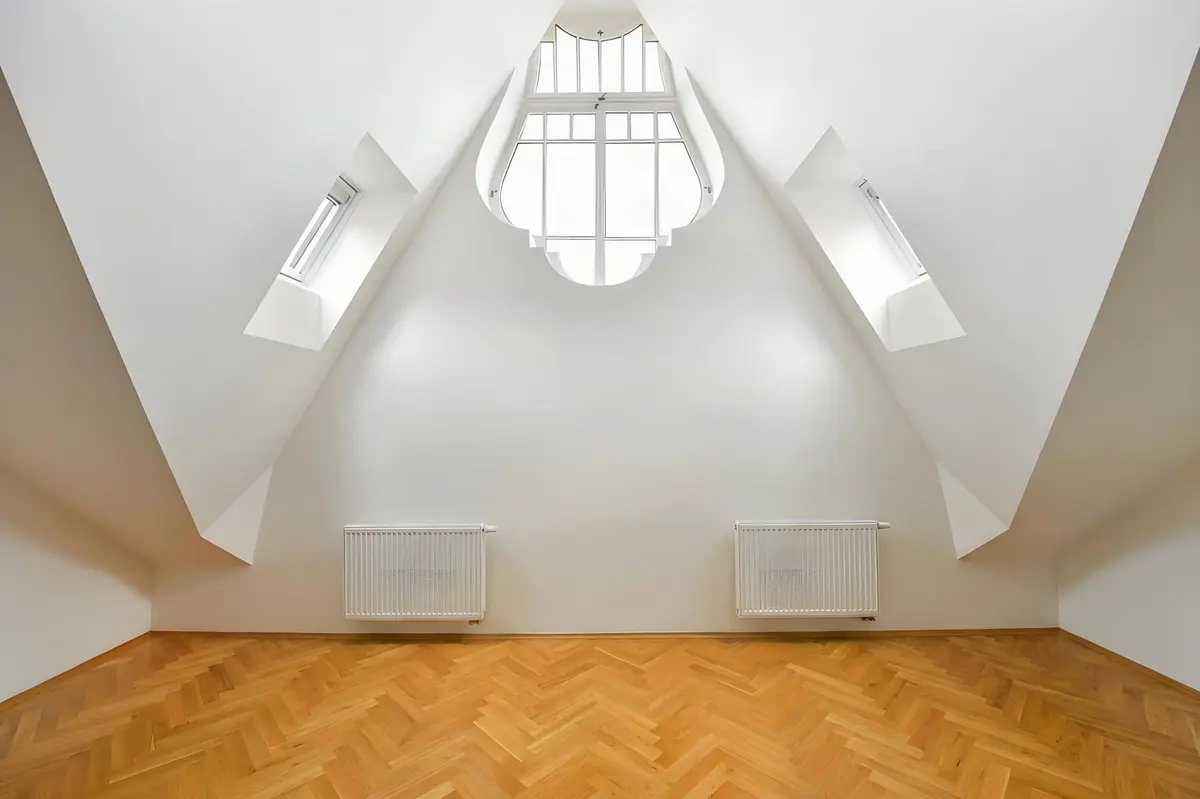 Prodej bytu 1+kk 48 m², Korunovační · Bubeneč