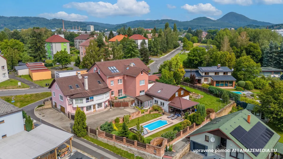 Prodej komerčního prostoru 850 m², Skalická · Nový Bor
