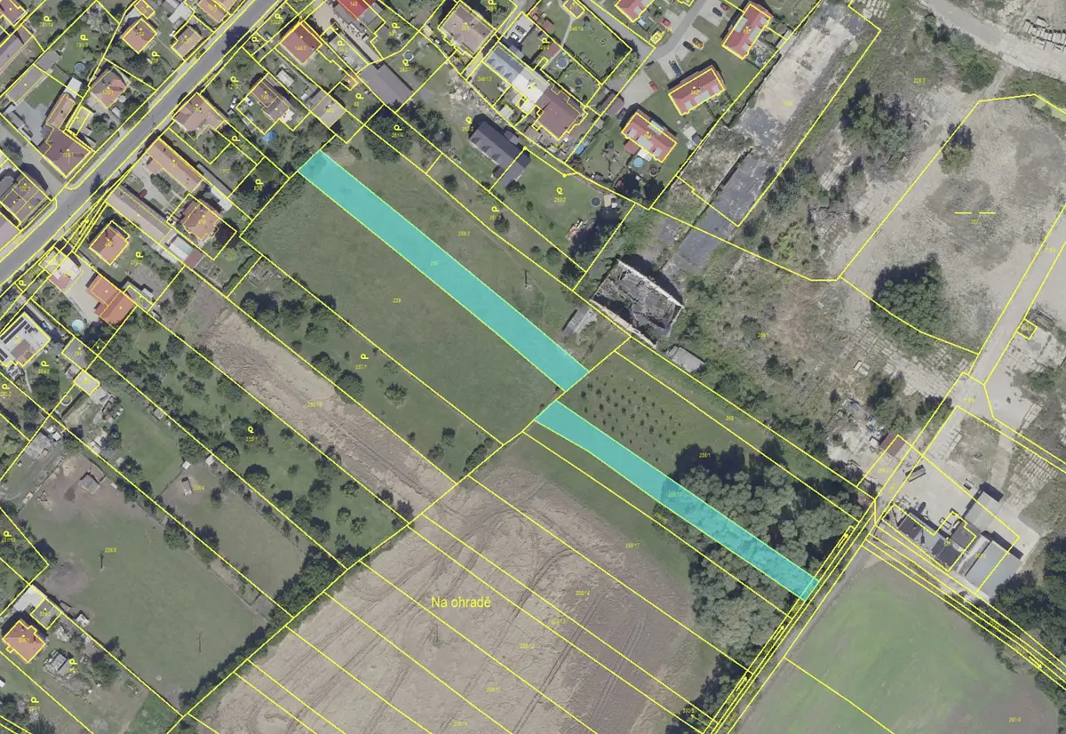 Prodej pozemku 4267 m², Cerhenice · okres Kolín