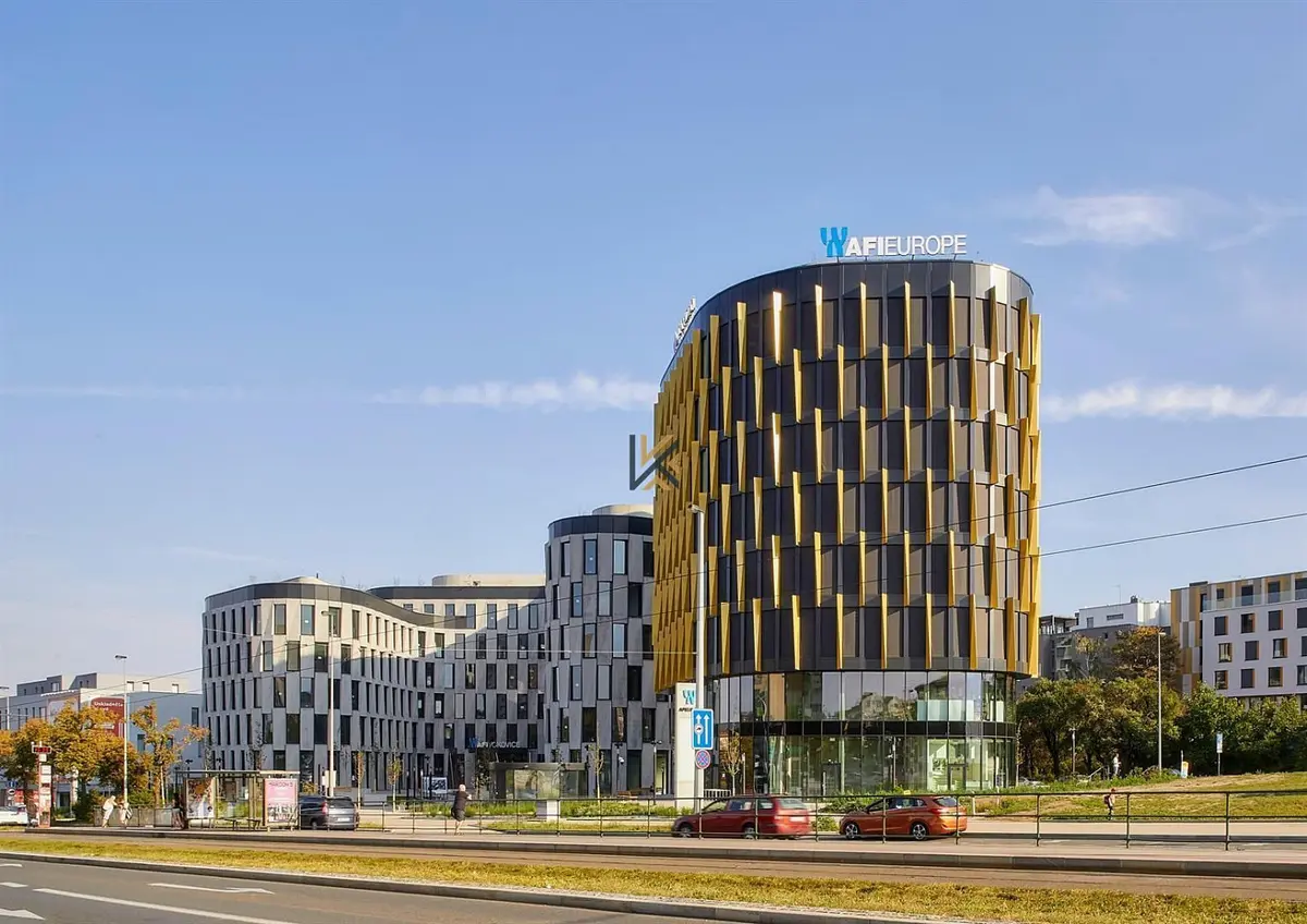Pronájem komerčního prostoru 447 m², Praha