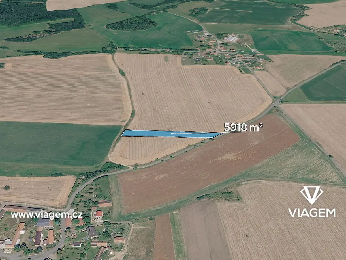 Prodej pozemku 3698 m², Občov · okres Příbram