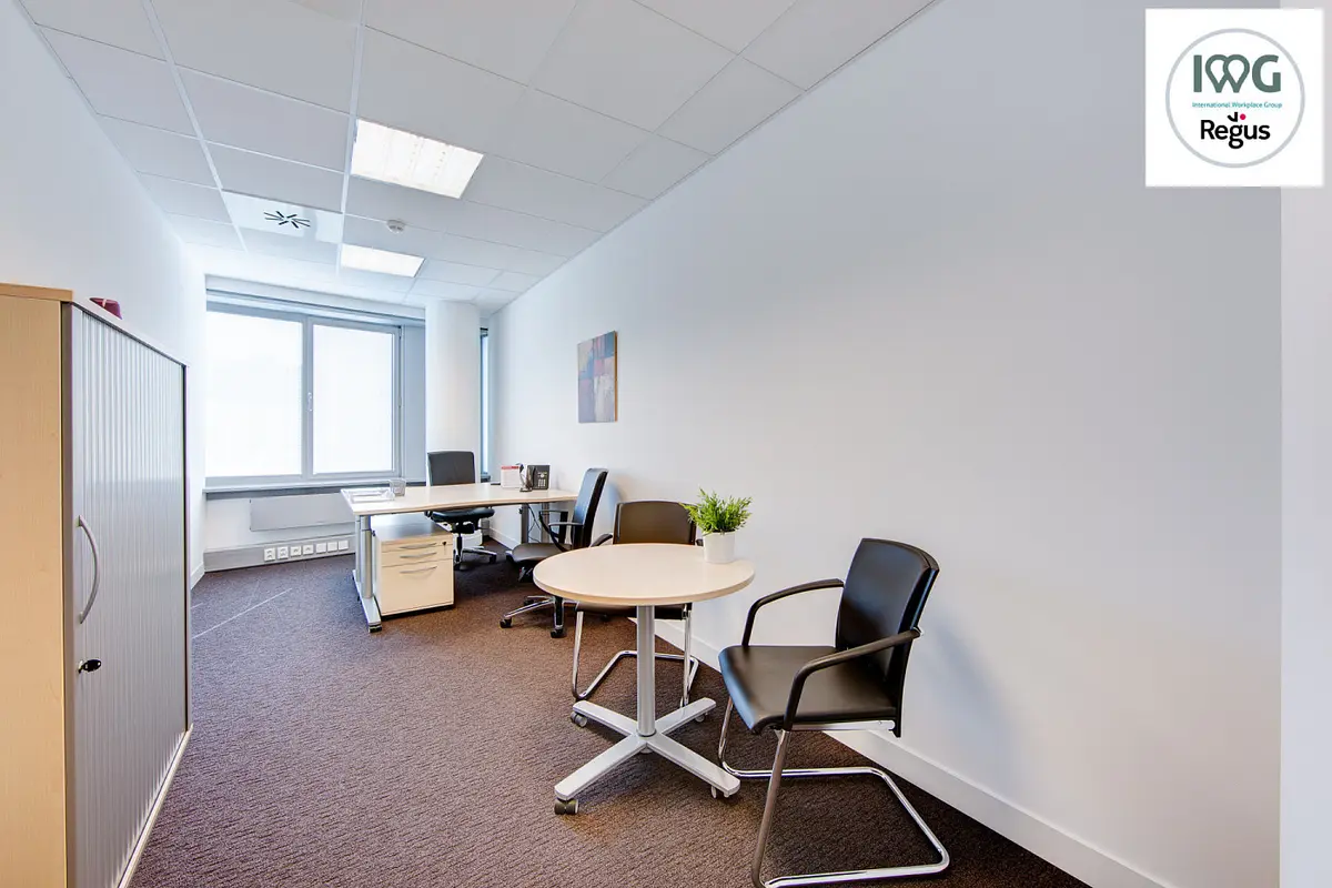 Pronájem komerčního prostoru 10 m², Smíchov
