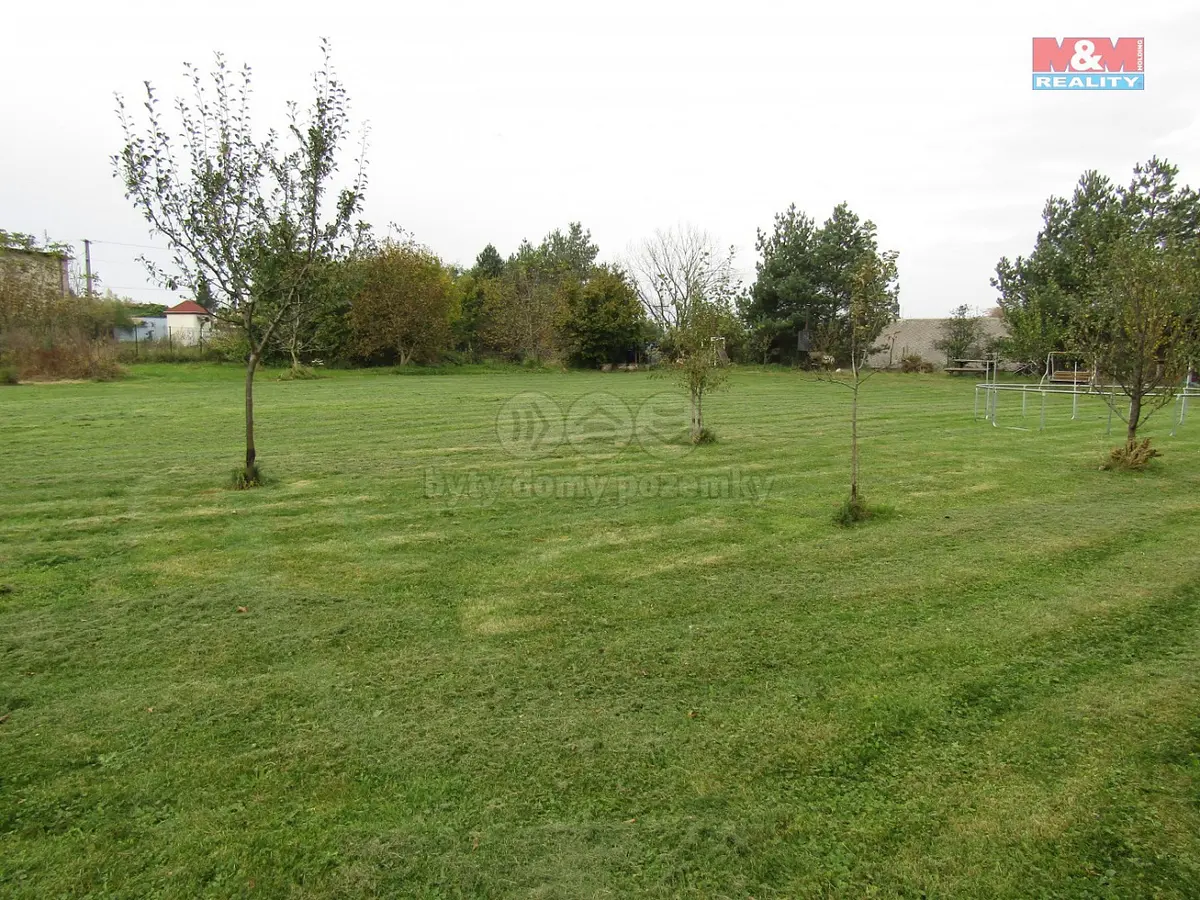 Prodej pozemku 2549 m², Holasovice · okres Opava