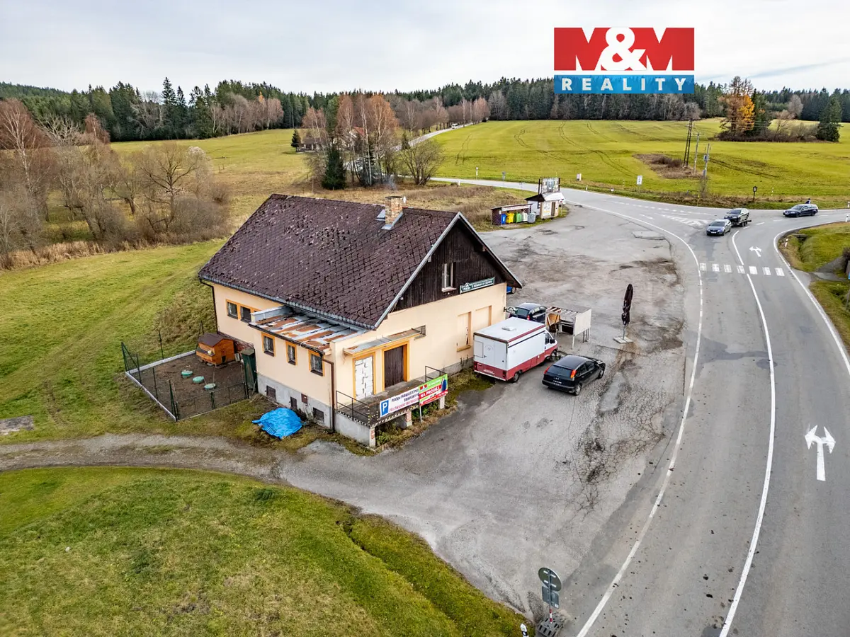 Prodej komerčního prostoru 160 m², Zbytiny