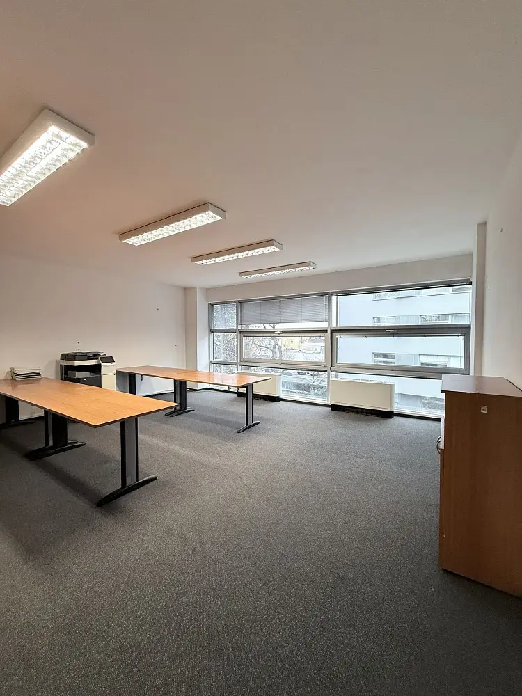 Pronájem komerčního prostoru 29 m², Bohdalecká · Michle