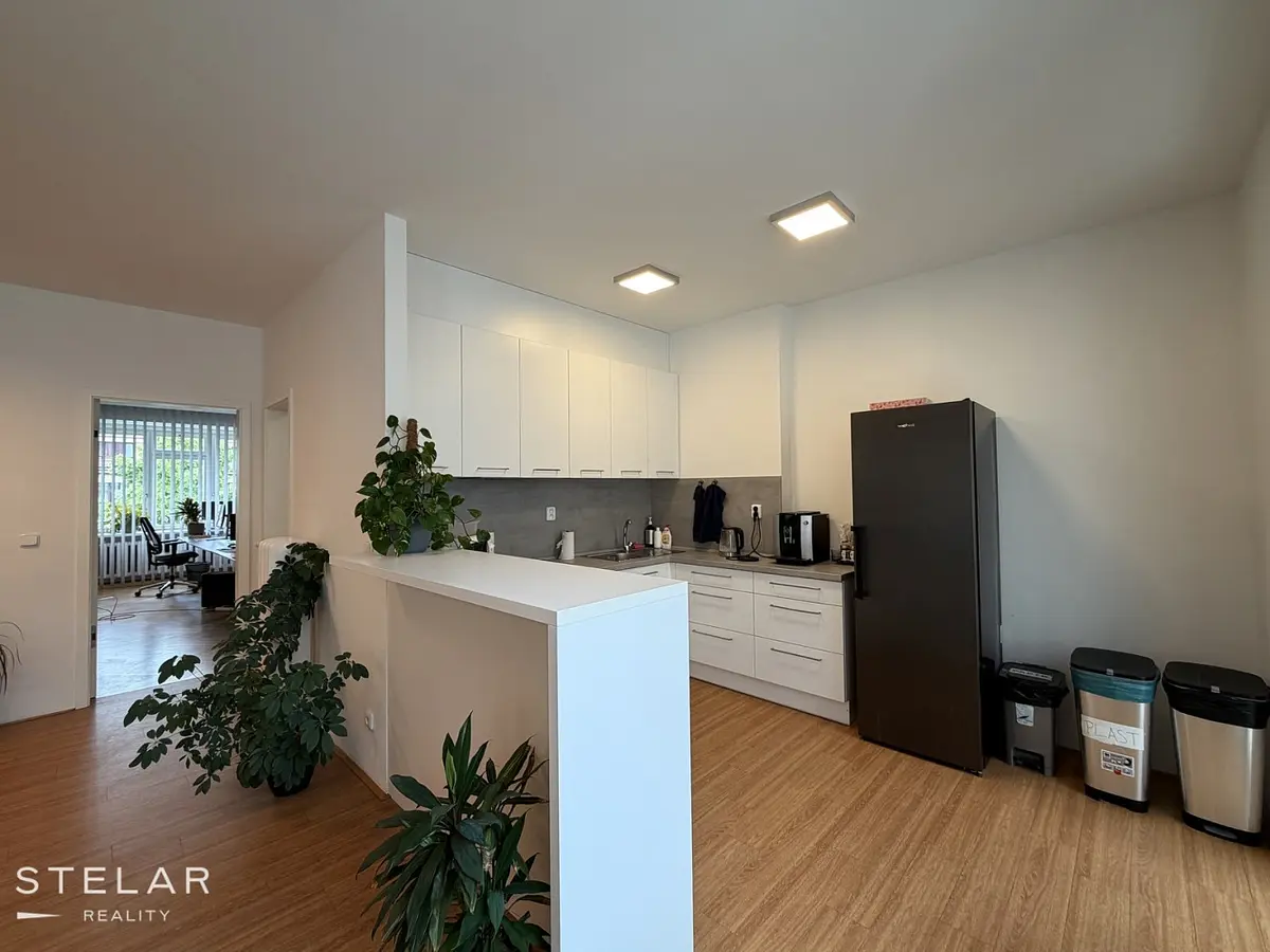 Pronájem bytu 3+kk 104 m², třída Karla IV. · Střed města · Hradec Králové