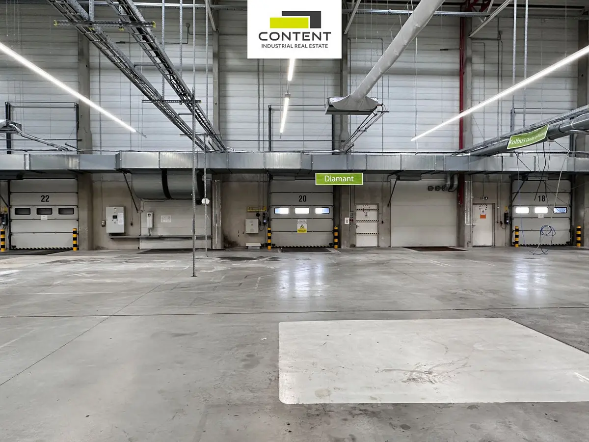 Pronájem komerčního prostoru 4100 m², Chrášťany u Prahy · Chrášťany
