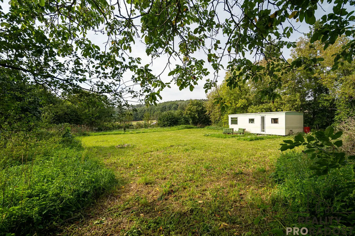 Prodej pozemku 3462 m², Bouzov
