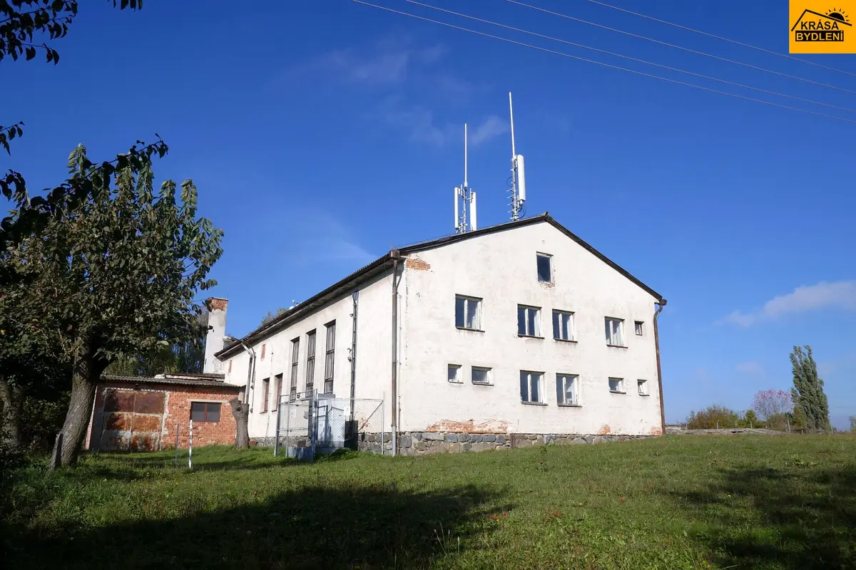 Prodej komerčního prostoru 3983 m², Moravec · okres Žďár nad Sázavou