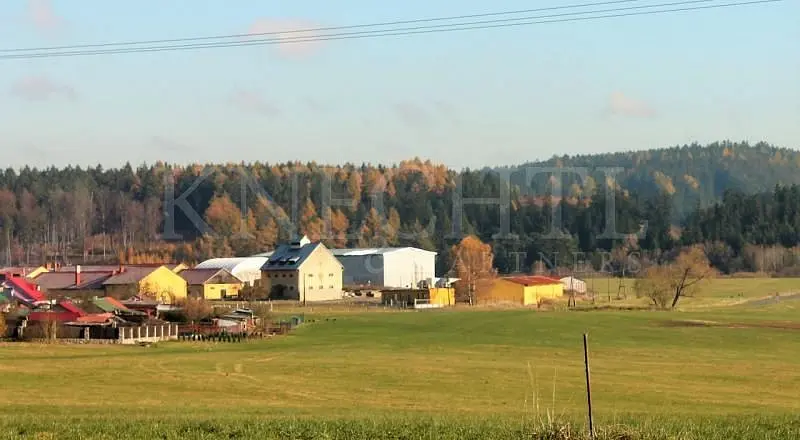 Prodej komerčního prostoru 10500 m², Zlatá · okres Praha-východ