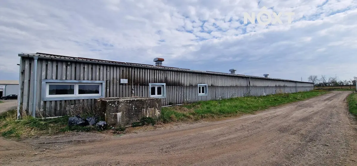 Pronájem komerčního prostoru 869 m², Dobšická · Horní Počernice