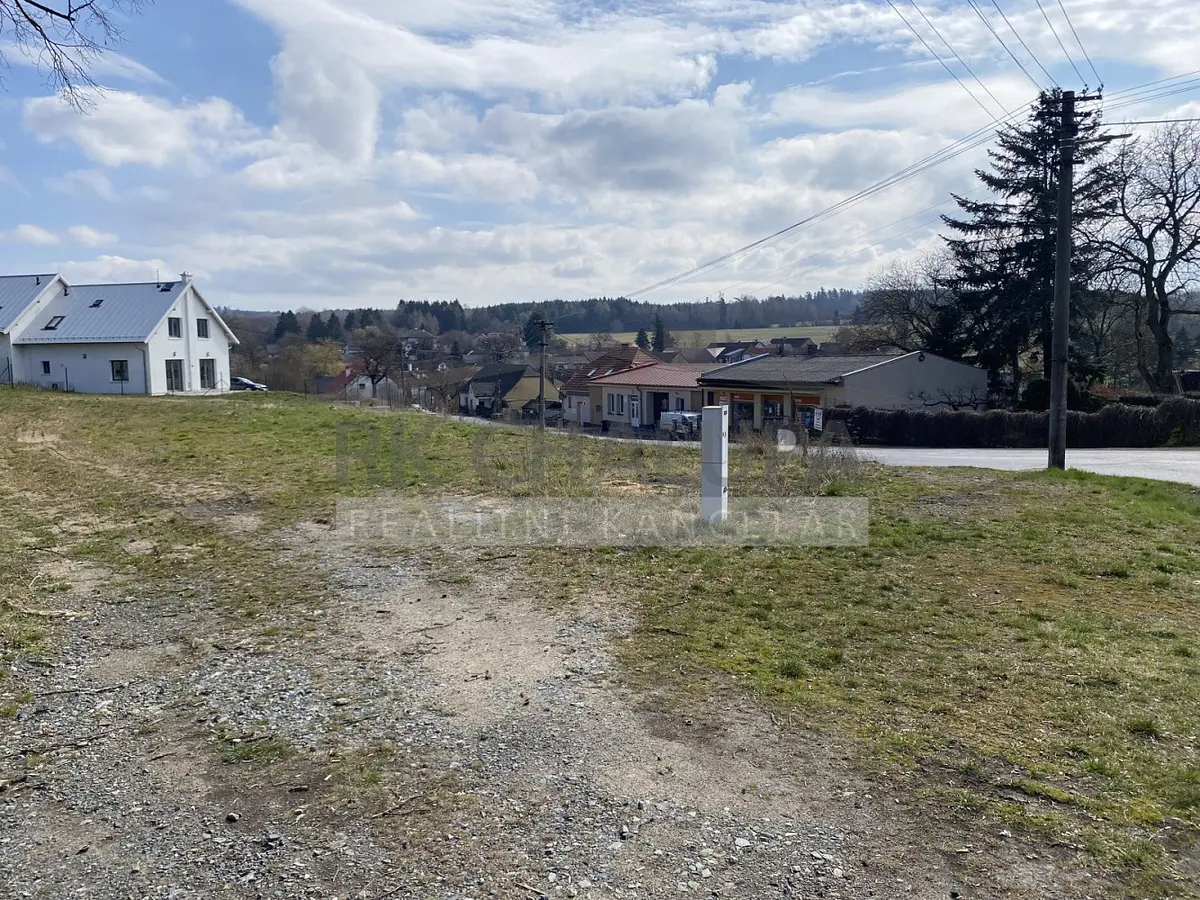 Prodej pozemku 723 m², Číčov · Spálené Poříčí