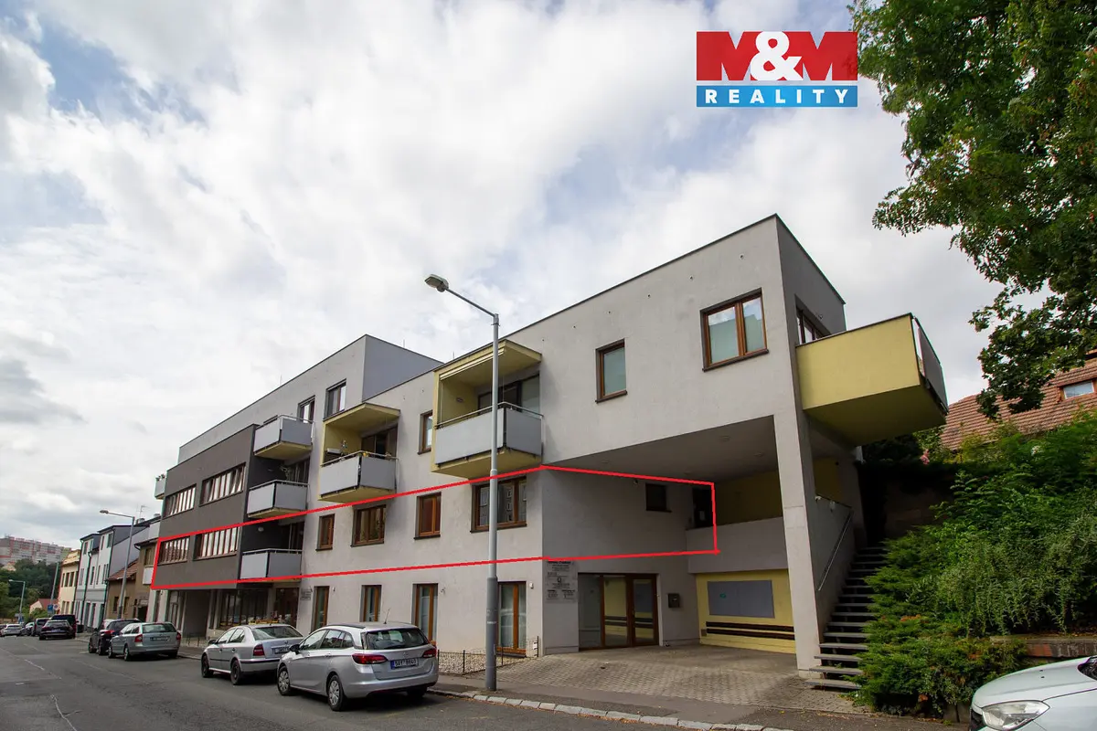Prodej komerčního prostoru 401 m², Na Plískavě · Hostivař